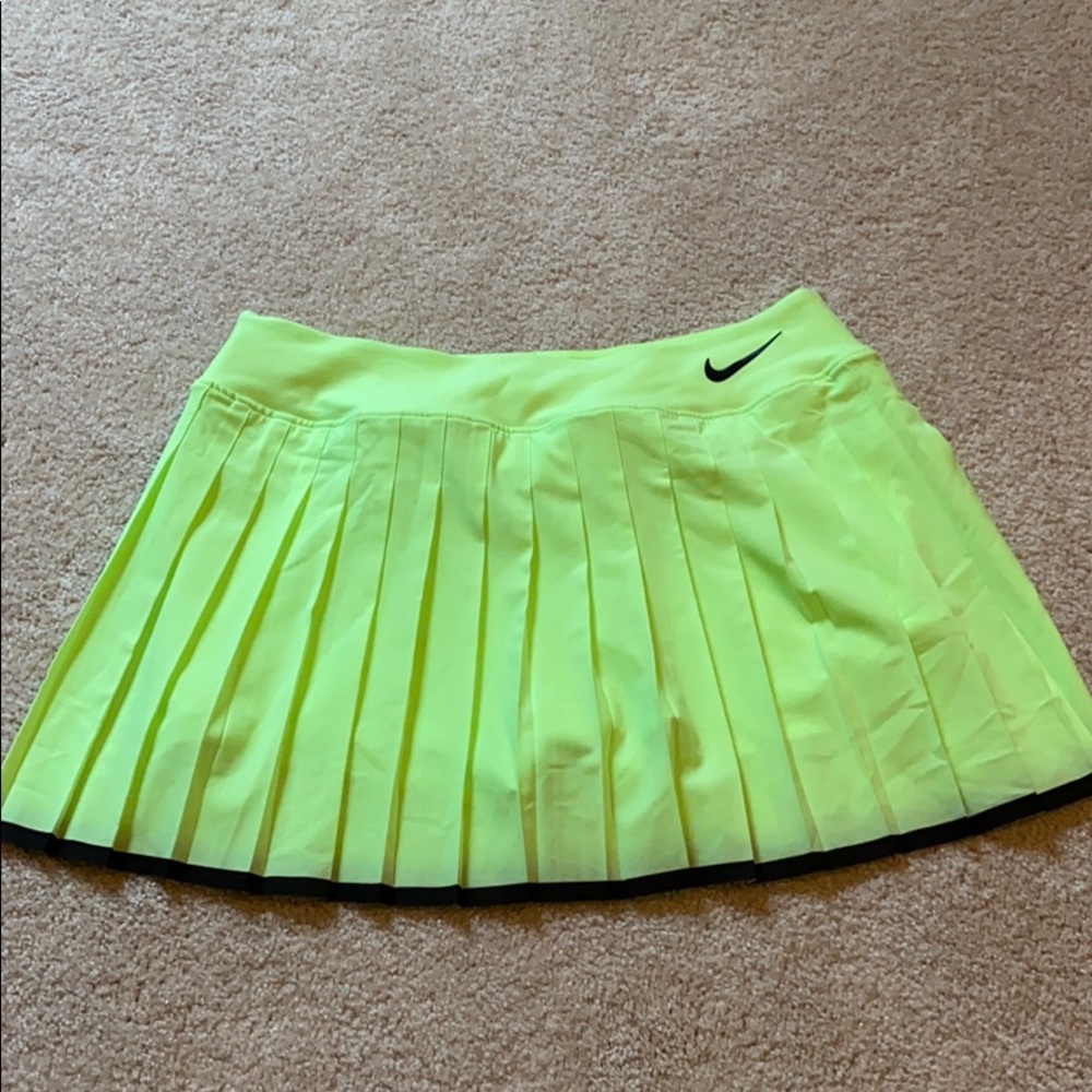 Nike Dr fit neon tennis skirt